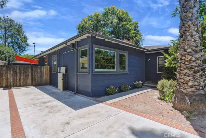 5646 Norwich Ave., Sherman Oaks, California 91411