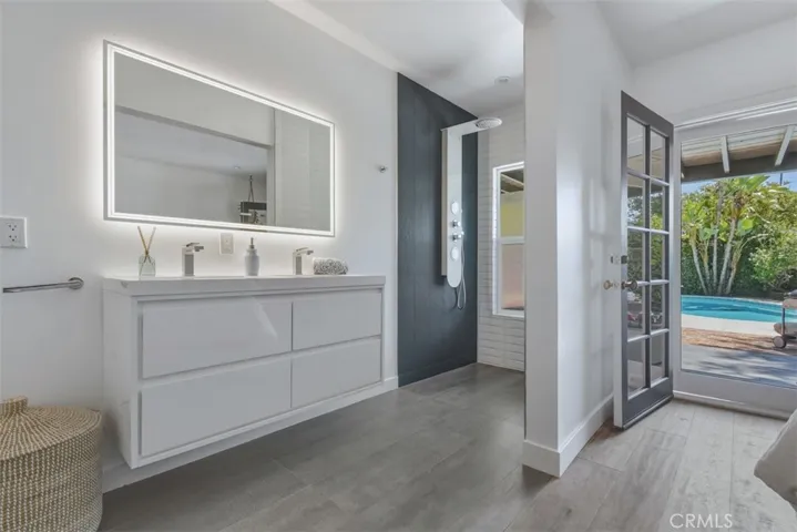 5646 Norwich Ave., Sherman Oaks, California 91411