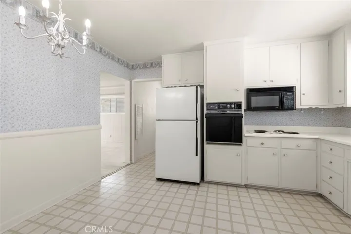 9412 Rhea, Northridge, California 91324