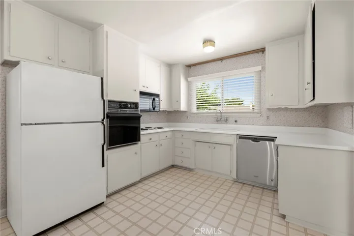 9412 Rhea, Northridge, California 91324