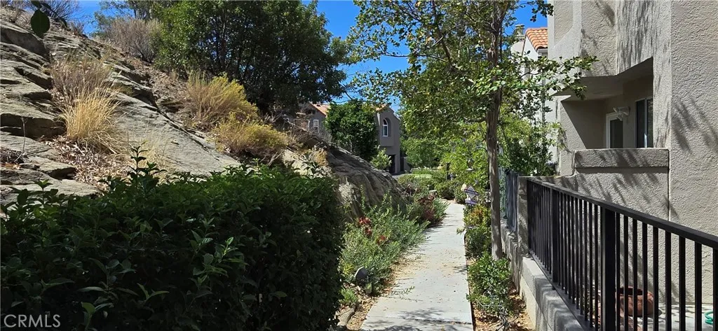22236 Horizon, Chatsworth, California 91311