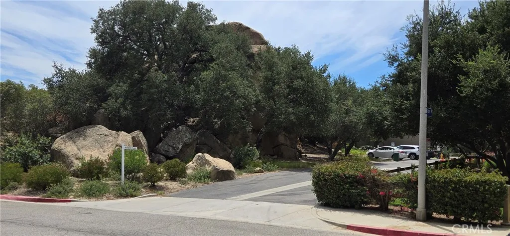 22236 Horizon, Chatsworth, California 91311