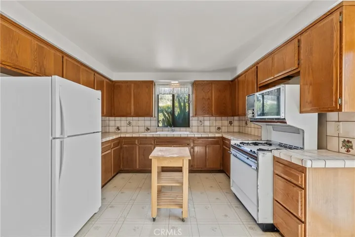 guest suite kitchen