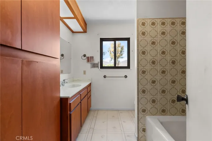 2425 Duval Road, Santa Rosa, California 93012