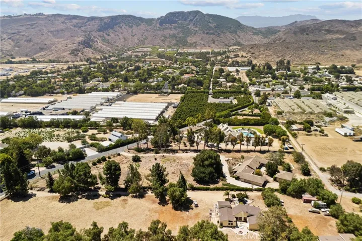 2425 Duval Road, Santa Rosa, California 93012