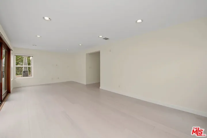 175 Barlock Avenue, Los Angeles, California 90049