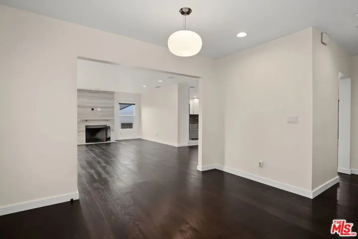 175 Barlock Avenue, Los Angeles, California 90049