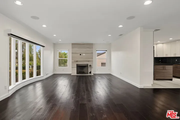 175 Barlock Avenue, Los Angeles, California 90049