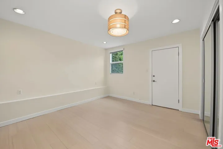 175 Barlock Avenue, Los Angeles, California 90049