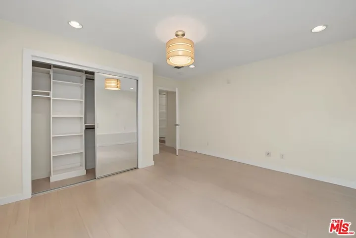 175 Barlock Avenue, Los Angeles, California 90049