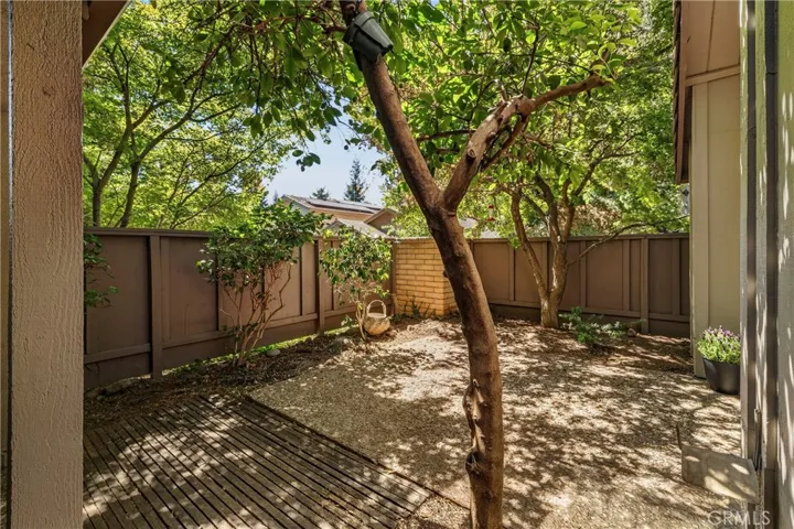 28 Pebblewood Pines, Chico, California 95926