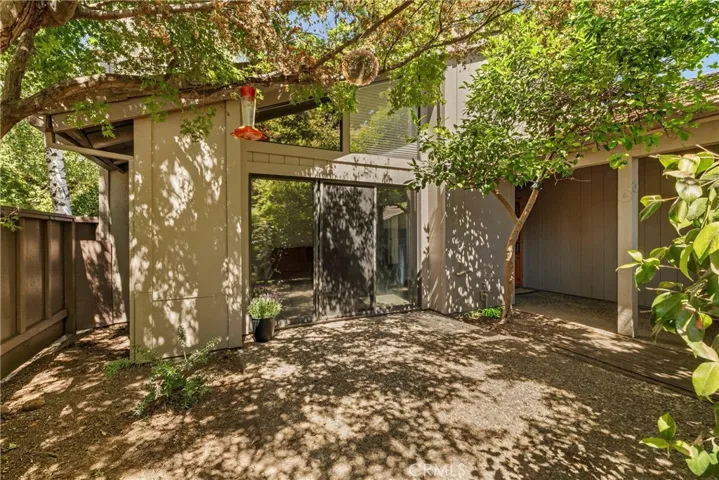 28 Pebblewood Pines, Chico, California 95926