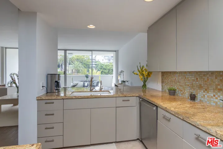 8787 Shoreham Drive 903, West Hollywood, California 90069
