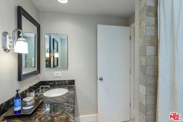 8787 Shoreham Drive 903, West Hollywood, California 90069