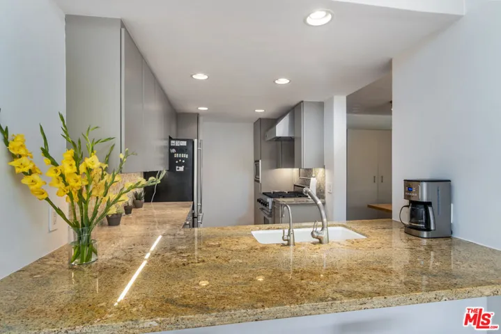 8787 Shoreham Drive 903, West Hollywood, California 90069