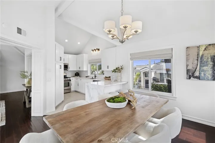 423 Poppy, Corona Del Mar, California 92625