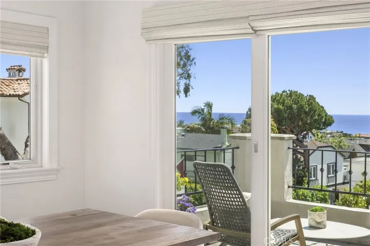 423 Poppy, Corona Del Mar, California 92625