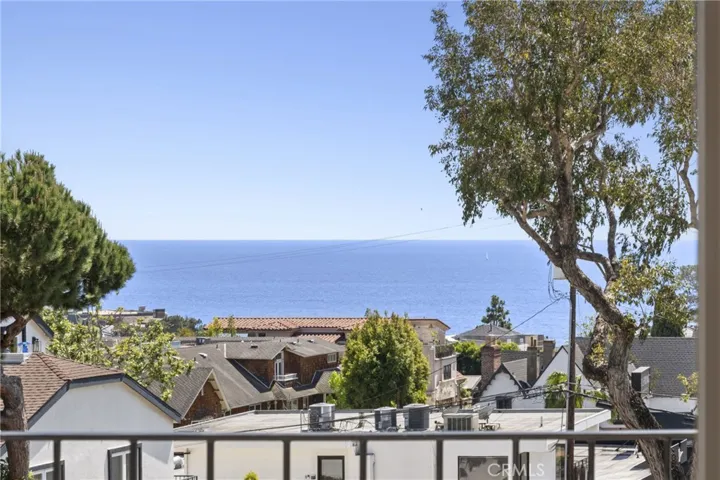 423 Poppy, Corona Del Mar, California 92625
