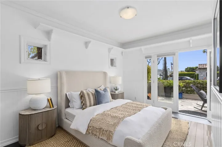 423 Poppy, Corona Del Mar, California 92625
