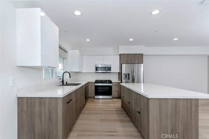 10218 Fernglen 101, Tujunga, California 91042
