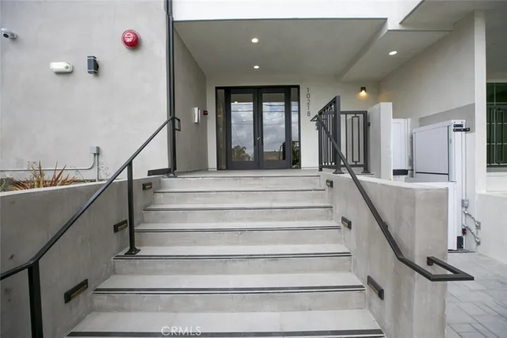 10218 Fernglen 101, Tujunga, California 91042