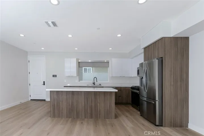 10218 Fernglen 101, Tujunga, California 91042
