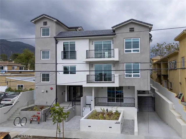 10218 Fernglen 101, Tujunga, California 91042