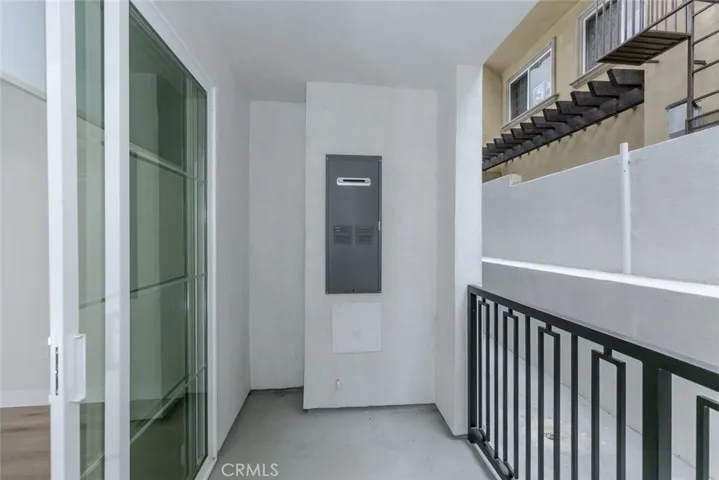 10218 Fernglen 101, Tujunga, California 91042