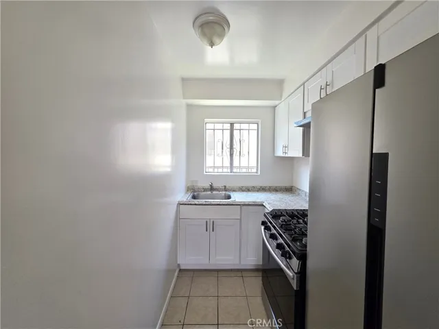 2672 S Redondo, Los Angeles, California 90016
