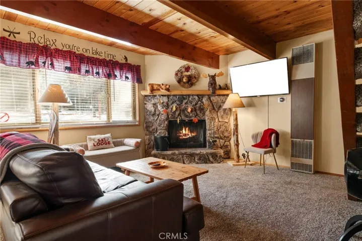 42674 Cedar, Big Bear Lake, California 92315