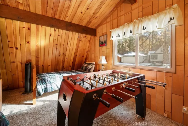 42674 Cedar, Big Bear Lake, California 92315