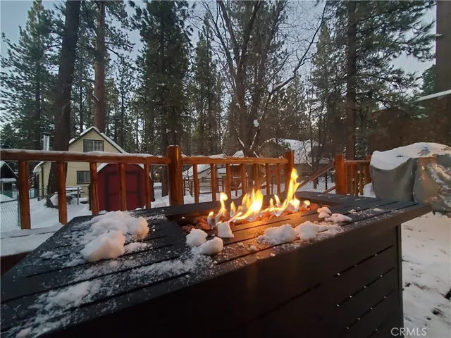 42674 Cedar, Big Bear Lake, California 92315