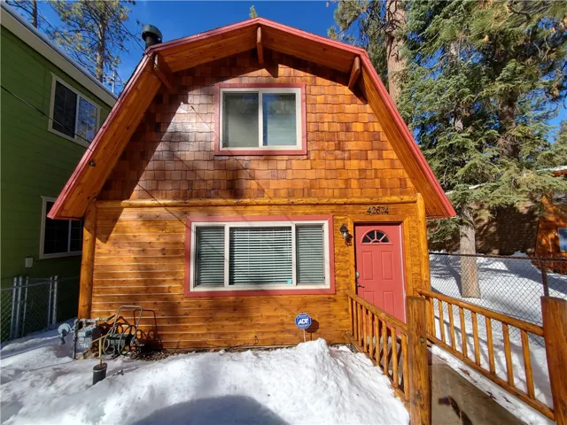 42674 Cedar, Big Bear Lake, California 92315