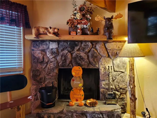 42674 Cedar, Big Bear Lake, California 92315