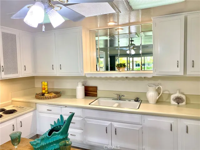 1701 Tam Oshanter Rd M12-11d, Seal Beach, California 90740