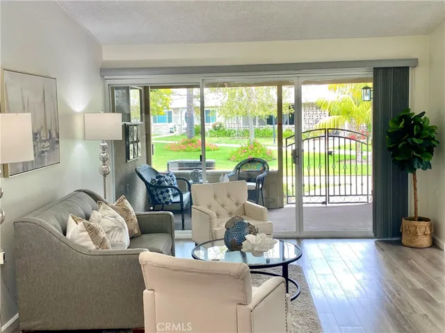 1701 Tam Oshanter Rd M12-11d, Seal Beach, California 90740