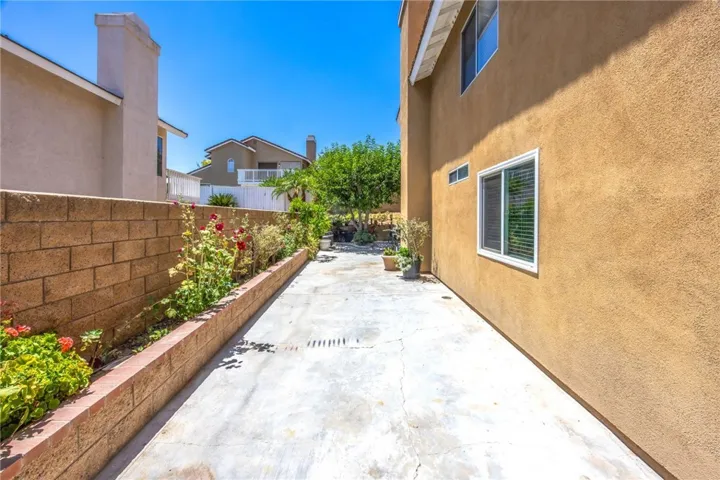 10045 Rock Hl, Moreno Valley, California 92557
