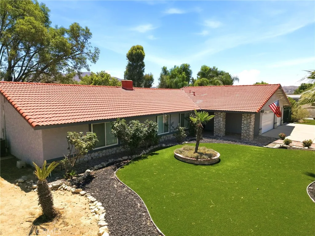 14334 Anthony Place, Moreno Valley, California 92555 — photo 5