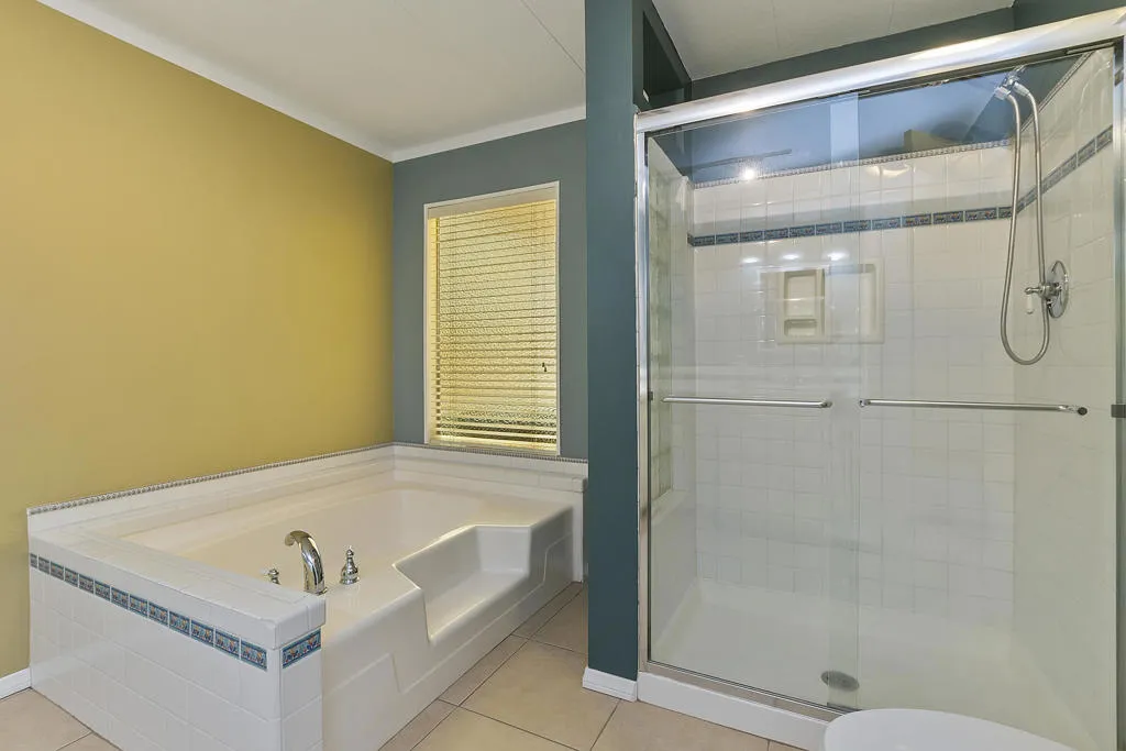 25-Primary Bathroom 25-Primary Bathroom