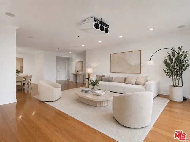 10724 Wilshire Boulevard 1001, Los Angeles, California 90024