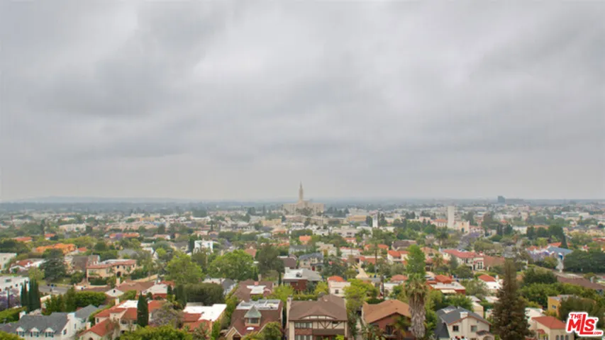 10724 Wilshire Boulevard 1001, Los Angeles, California 90024