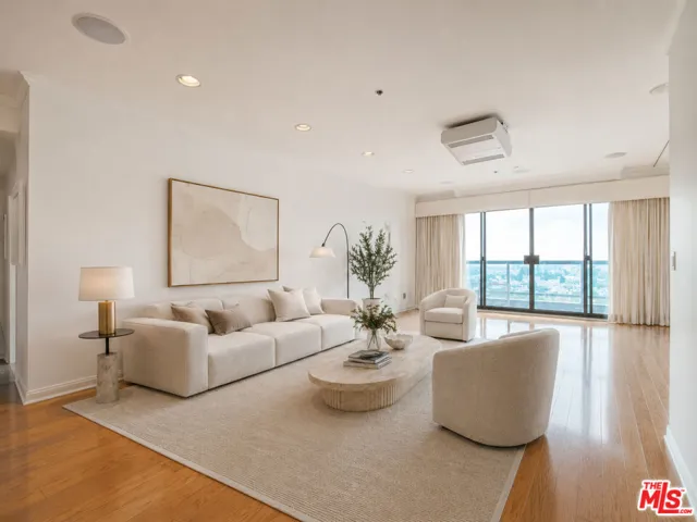 10724 Wilshire Boulevard 1001, Los Angeles, California 90024