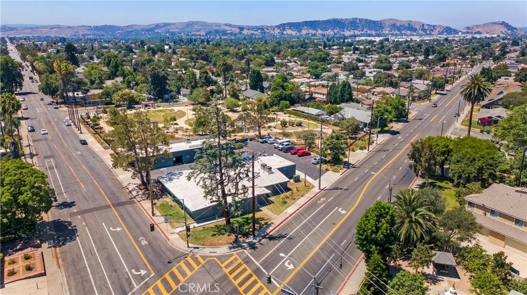 1269 N Park Ave, Pomona, CA 91768