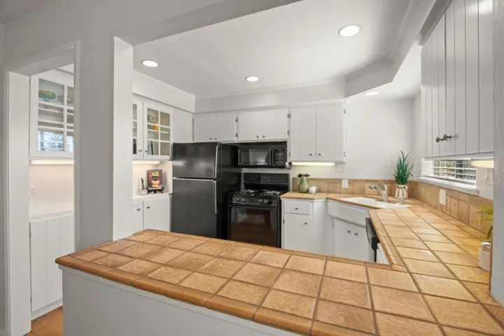 18400 Overlook Road 13, Los Gatos, California 95030