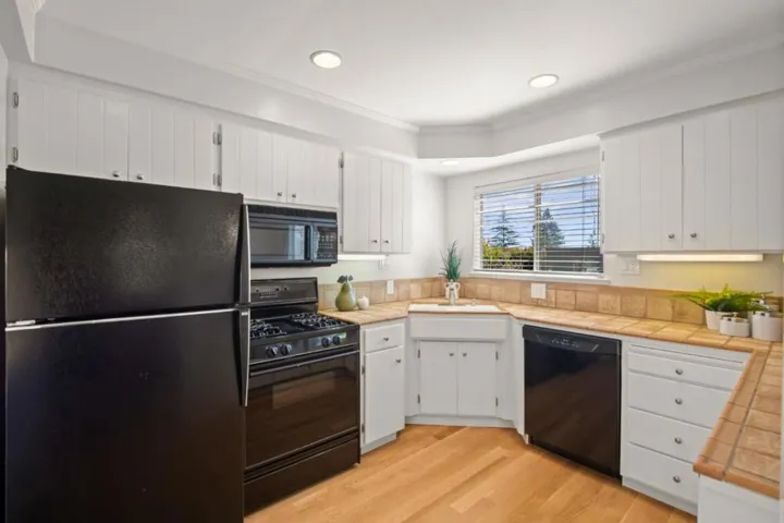 18400 Overlook Road 13, Los Gatos, California 95030