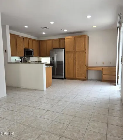 KITCHEN AND OFFICE NOOK