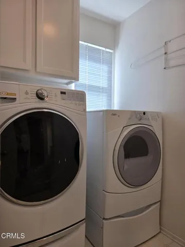 LAUNDRY ROOM WITH INCLUDED W/D