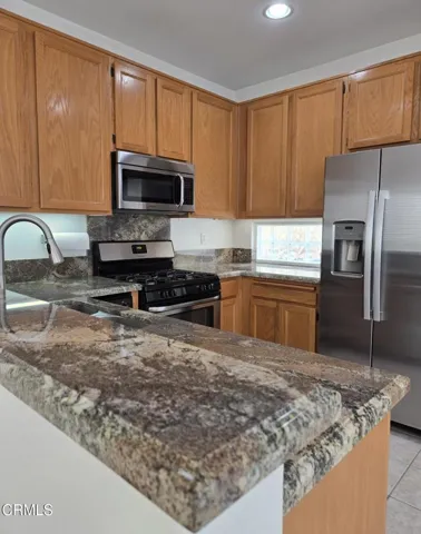 STAINLESS APPLIANCES
