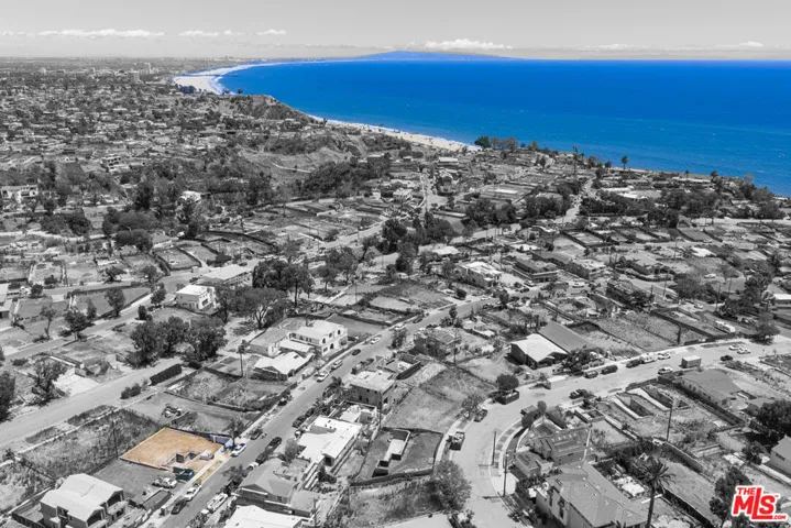 16722 Bollinger Drive, Pacific Palisades, California 90272