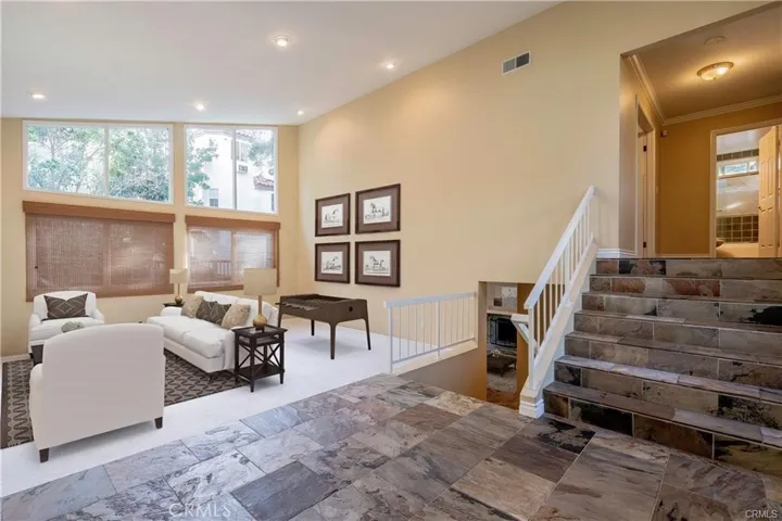 22840 Sparrowdell, Calabasas, California 91302